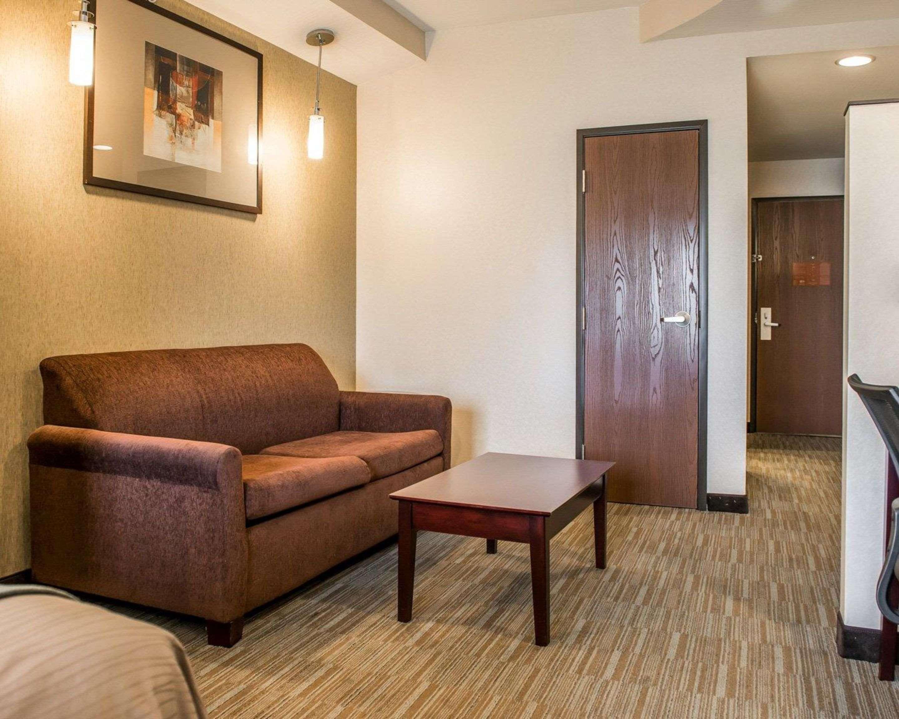 Hometowne Studios & Suites Washington Exterior foto
